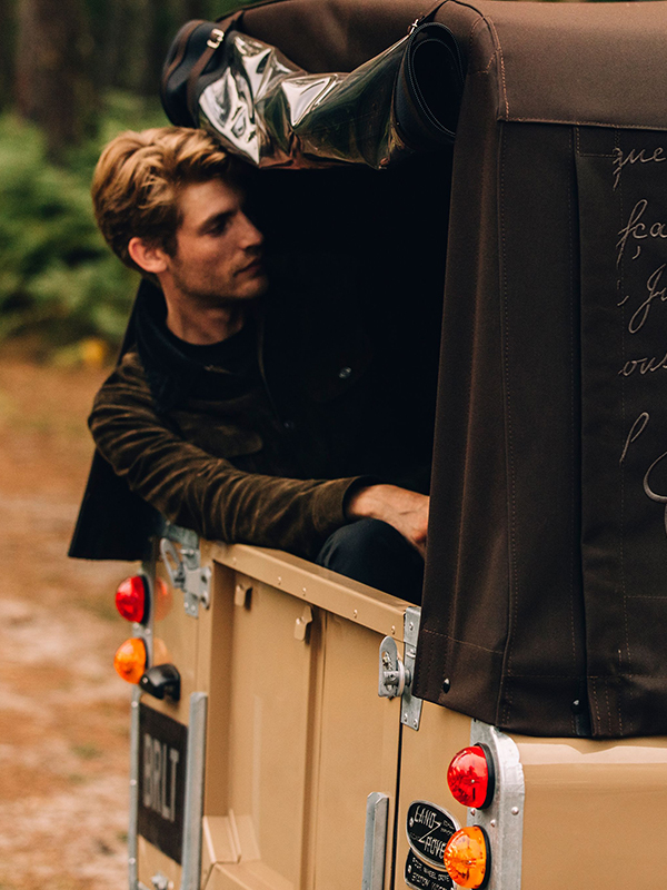 علامة بيرلوتي تضع بصمتها الخاصة على سيارة لاند روفر